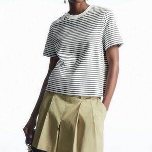 COS The Clean Cut T-Shirt Size S